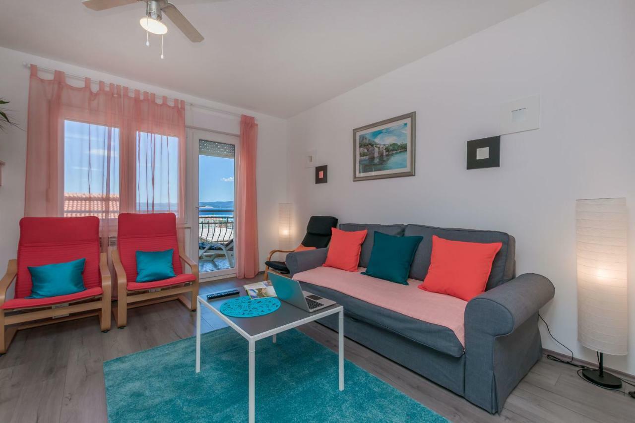 Apartment Adrian Omiš Eksteriør billede
